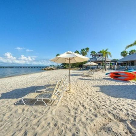 Charming One Bedroom Resort-Style Studio With Pool And Beach Access Ruskin Esterno foto